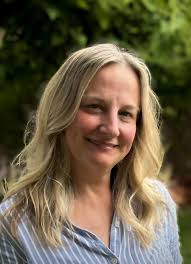 Elizabeth Stubblefield's Instagram, Twitter & Facebook