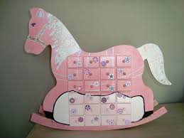 Gerer Vos Creations Cheval A Bascule Calendrier De L Avent Loisir Creatif Enfant