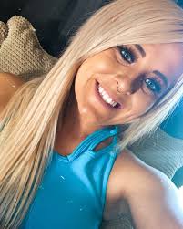 Kendra Cheney's Instagram, Twitter & Facebook