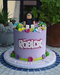 27 Best Roblox Cake Ideas For Boys Girls These Are Pretty Cool Roblox Birthday Cake Birthday Cake Girls Roblox Cake