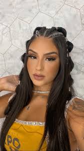 Where to get a specific hairstyle done for a concert?