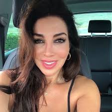 Angela Bowling Email & Phone Number