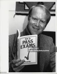 Mr. Fred Orr, student counsellor at the Uni of NSW. August 16, 1984. . News  Photo