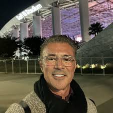 Congratulations to Globe Life Family Heritage Division's newest Agency  Owners! They've chosen to carve their own paths and take control of their  future; are you ready to explore your career track journey? #