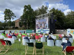 Ist die kieler woche für einen junggesellenabschied zu empfehlen ? Kieler Woche 2020 Eroffnung Ohne Zuschauer In Schilksee Live Ubertragung Im Schlossgarten Kiel Reiselurch De