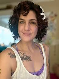 Hi! 🥰 My name is Kitty, I create graphic designs for breeders and all dog  lovers.🐾 I currently have free capacity. If you'd like a unique,  personalized poster, send me a message.