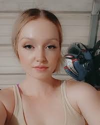 Tammy Maxfield's Instagram, Twitter & Facebook