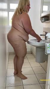 Adelesexyuk OnlyFans Video - sexy bubbles all the way