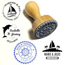 Plusieurs couleurs d'encres sont disponibles. Tampon Personnalise Mariage Marin