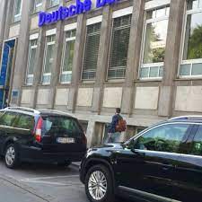 Selbstständiger finanzberater für die deutsche bank. Photos At Deutsche Bank Bank In Dortmund