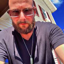 Anyone in taunton renting out an apartment