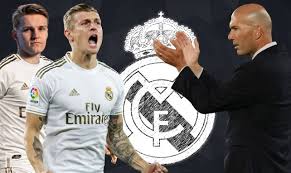 € * 05/12/1998 en bondy, francia. Real Madrid Die Elf Zum Saisonauftakt