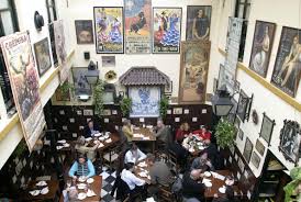 La fusión de las gastronomías mediterránea y andaluza están esperándote en los mejores restaurantes el último consejo es que visites córdoba en primavera, durante la fiesta de los patios, cuando la ciudad resplandece aunando el colorido de. Ocho Restaurantes Donde Comer Muy Bien En Cordoba