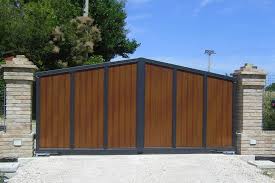 Un cancello in ferro è sicuramente la migliore soluzione in termini di protezione. Cancelli In Ferro Metalserrande S R L