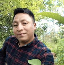 Nacional Así fue como el expresidente Jimmy Morales y el ex vicepresidente  Jafeth Cabrera ingresaron al hotel de la zona 13 para juramentarse como  diputados del PARLACEN Video: Emisoras Unidas