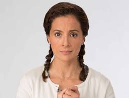 Enamorándome de ramón es una telenovela mexicana producida por lucero suárez para televisa transmitida por las estrellas en 2017. Enamorandome De Ramon Univision