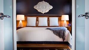 North of chicago's loop and in the river north area, hampton inn & suites can sleep 5, 6, or 7. Luxury Suites In Chicago Omni Chicago Hotel