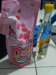 Jangan buang masa sebaliknya cuba cara ini sekarang. 2 Bahan Ini Kilatkan Permukaan Lantai Sampai Boleh Buat Cermin Mingguan Wanita