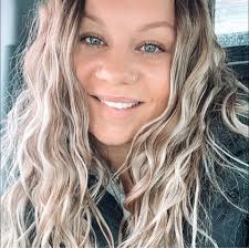 my little will be attending JK at glenburnie ps. im wondering if anyone  knows anybody who would be able to help getting my little