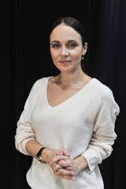 Актеры анна снаткина и кирилл зайцев о сериале «коп». Anna Snatkina Podpisana V Instagram Na Madonnu I Ne Lyubit Tupye Serialy Novosti S Peterburg Metro
