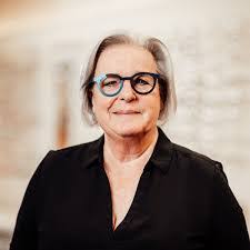 Regina Schuster's Instagram, Twitter & Facebook