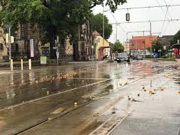 Doch das musste heute evakuiert werden. Fw Do Zahlreiche Einsatze Durch Unwetter In Dortmund Presseportal