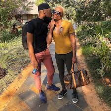 Post images of somali men and women dressed in traditional fashion: Watch Somizi Mhlongo Gives A Glimpse Of His Wedding Dress News365 Co Za