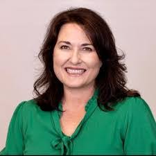 Jessica Lowder's Instagram, Twitter & Facebook