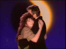 Don't give up is a song written by peter gabriel and recorded as a duet with kate bush. Peter Gabriel Kate Bush Don T Give Up Youtube