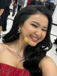 Dusta di Balik Cinta: Adinda Azani dan Eza Gionino