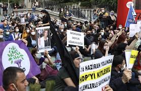 Saldırıda deniz poyraz isimli kadın katledildi. Veve9vwvd7cinm