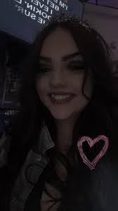 See ya tonight at Parrots Karaoke 🦜 🎤