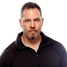 Chris Hartzler's Instagram, Twitter & Facebook