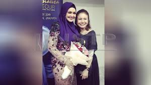 Dato sri siti nurhaliza anta permana live duel 2 rising star indonesia 2019. Konsert Dan Siti Luar Biasa Rossa