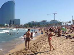 Ihr barcelona urlaub bringt sie in die quirligste metropole spaniens. Bedcelona Beach Club Rooms Barcelona Spanien Hostelscentral Com De