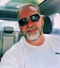 76 Year Old from USA 🇺🇸