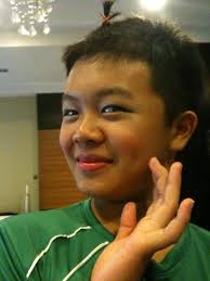 Ok, this, by far is the craziest selfie we've seen. No way this is real...  right!? #gila #donottrythiskids