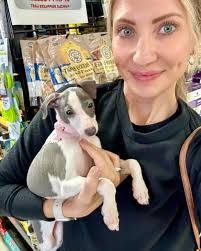 Holly Reich's Instagram, Twitter & Facebook