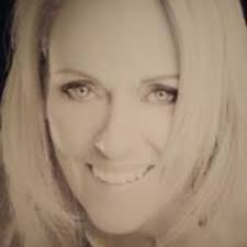 Stream Jacqueline Munro music