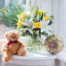 Flowers offer a way to show you care, even a flower delivery service allows you to send a bouquet directly to a specific hospital room in many cases, but not always. Florist Singapore Florist Delivery To A Hospital Flower Delivery Singapore Florist Delivery Flower Delivery Get Well Soon Gifts