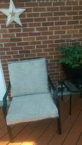 No Sew Outdoor Cushion Redo My Outdoor Chairs Were In Great Shape But Dull And Faded And The Cushions Wor Diy Outdoor Cushions Outdoor Cushions Outdoor Chairs