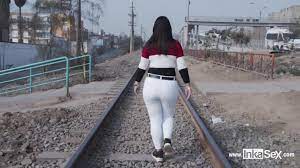 Free La SUPER CULONA VENEZOLANA Ginezflowrs perdida en Lima prueba su  primera polla con moreno Porn Video HD