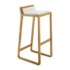 Tabouret De Bar En Cuir Blanc Et Pieds En Chene Habitat 269 Tabouret De Bar Tabouret Blanc Bar En Chene
