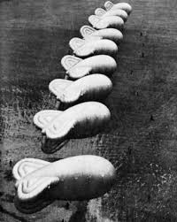 Barrage balloons first saw wide use in 1938, the objective being the protection of cities and key allied targets like ports and factories. Pin On Ww2