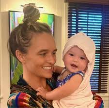 Hello we are two girls looking for a place to stay anywhere in Kauai from  the 24th to the 30th of january! Any help will be very appreciated 🙏🏼