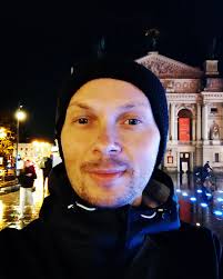 Mandala Artist Andrii Zinchuk