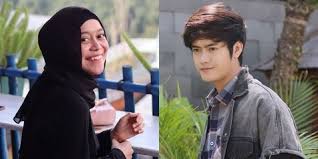 Terlebih lagi, lesti kejora langsung menempati peringkat lima, di mana belum ada pesohor perempuan asal indonesia yang berhasil menembus peringkat tersebut. Bukan Rizky Billar Lesti Kejora Kembali Dekat Dengan Denias Ismail Kapanlagi Com