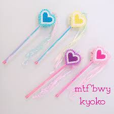 star beadsさんはinstagramを利用しています リボンワンズ完成 おもて面はアイロンビーズのハート 裏面はチュールとリボン リボンは jellybeans minne ビーズ アイロンビーズ メルテッドビーズ