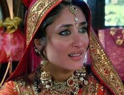 Actresshdwallpapers Kareena Kapoor Jewellery Beautiful Photo Still Indian Bride Bride Bollywood Wedding