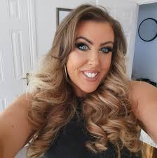 Hi, I have never been to Lanzarote before. I am arriving soon with my 12  year old daughter. We will be hiring a car and staying self catering  accommodation not far from